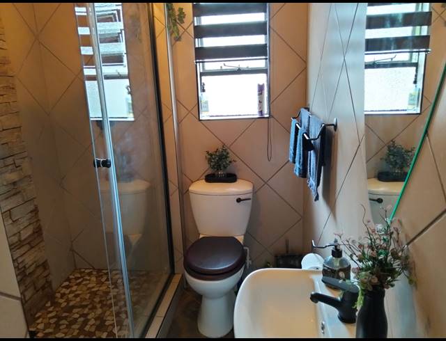 2 BEDROOM APARTMENT FOR SALE IN VERWOERDPARK
